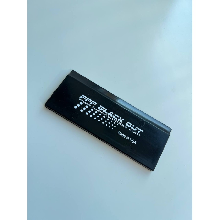 Tool 182 - Вигонка Fusion PPF Black Out Blade, 5х12,7 см (м'якої жорсткості)