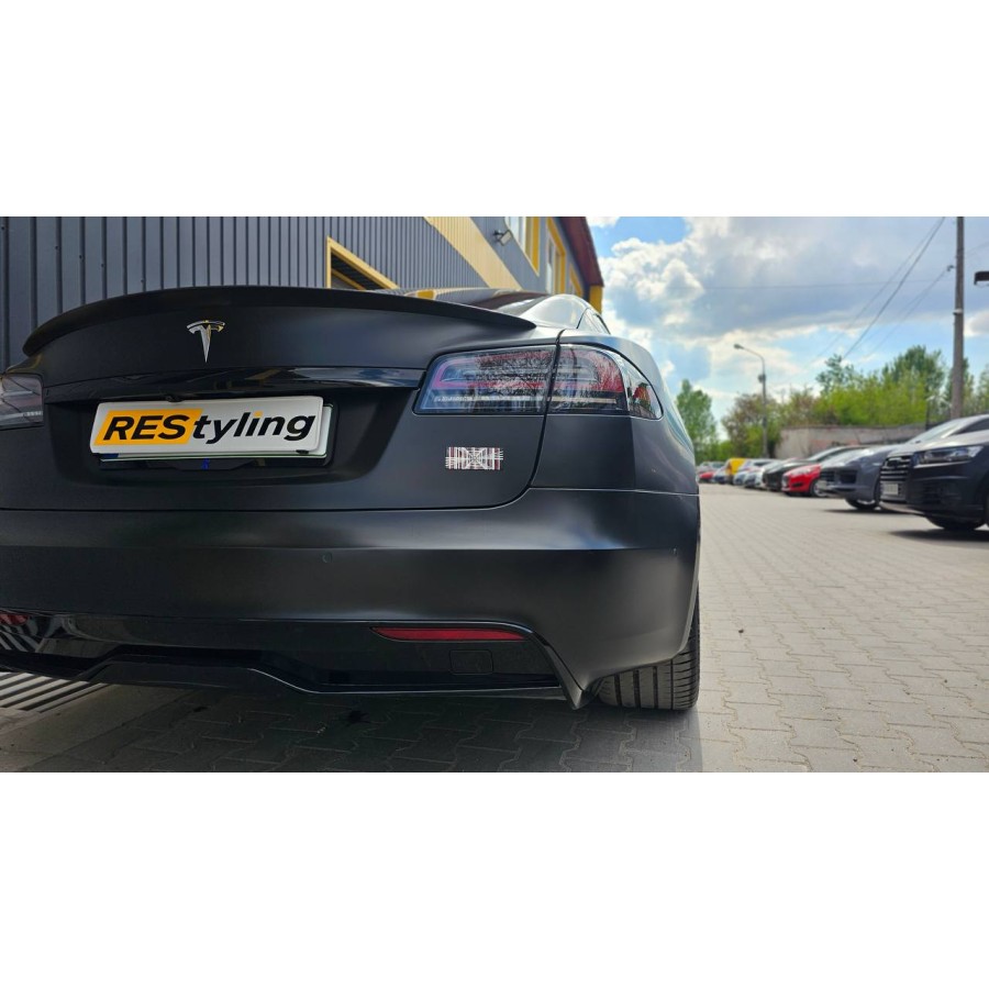 Антигравійна плівка для авто: BRAWIX Color PPF (Frozen Black: Number 039) - 1.52 x 16 м/п