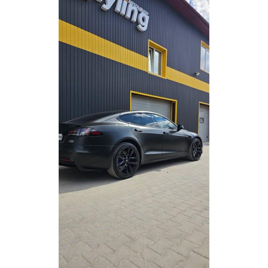 Антигравійна плівка для авто: BRAWIX Color PPF (Frozen Black: Number 039) - 1.52 x 16 м/п