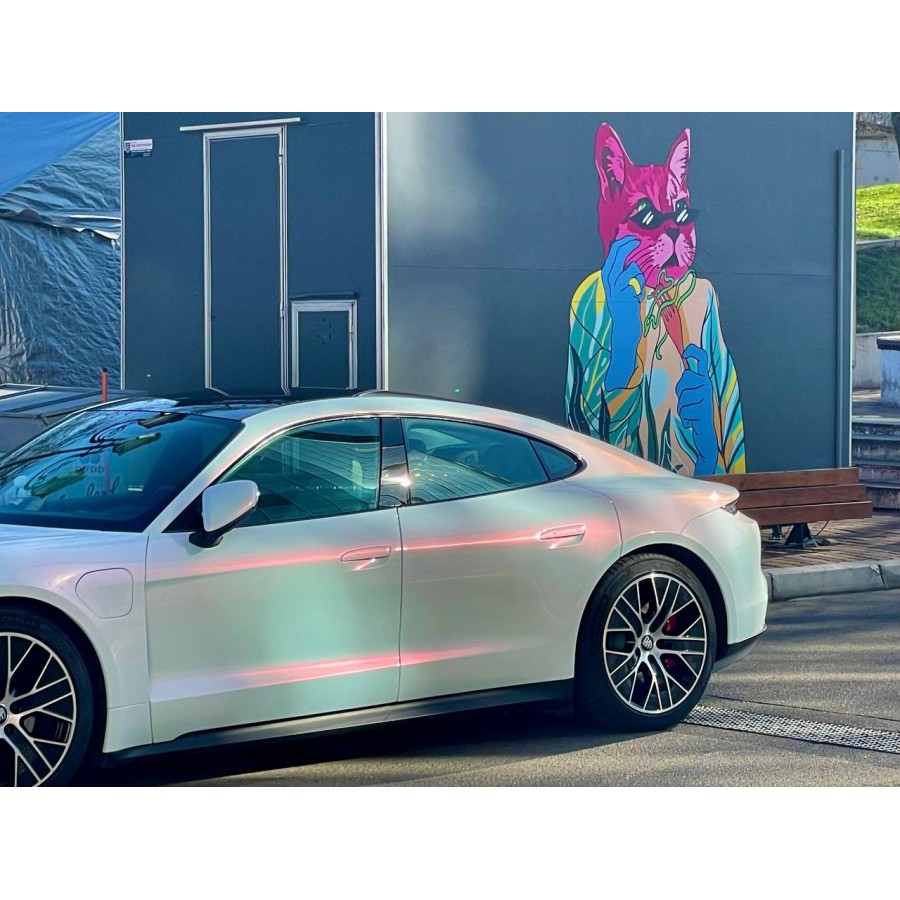 Антигравійна плівка для авто: BRAWIX Color PPF (Diamond White to pink: Number 070) - 1.52 x 16 м/п