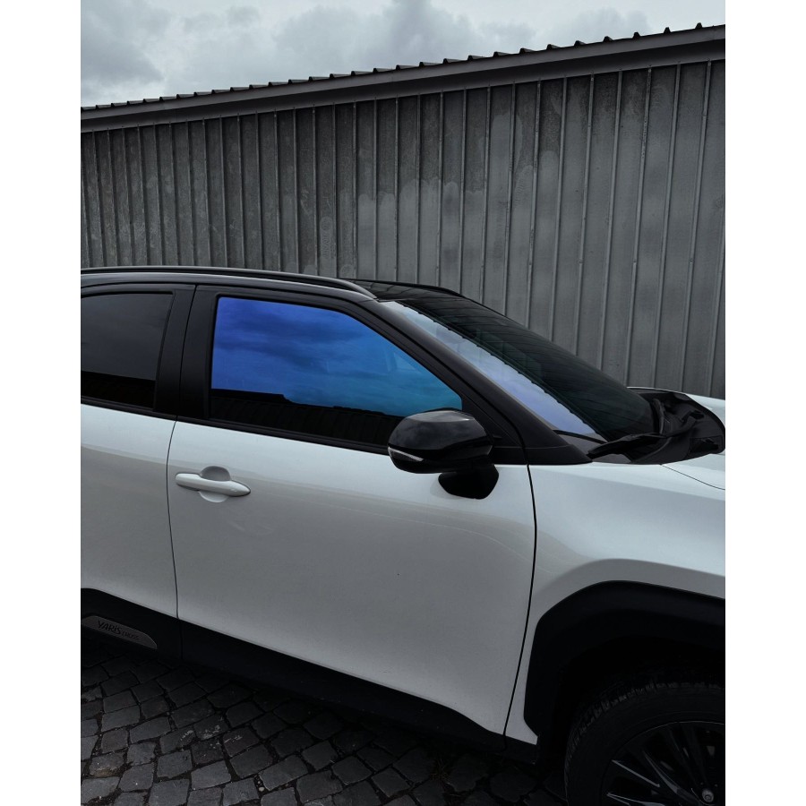 Тонувальна плівка для авто: хамелеон BRAWIX Chameleon Deep Sky 60% - 1,52 x 30m