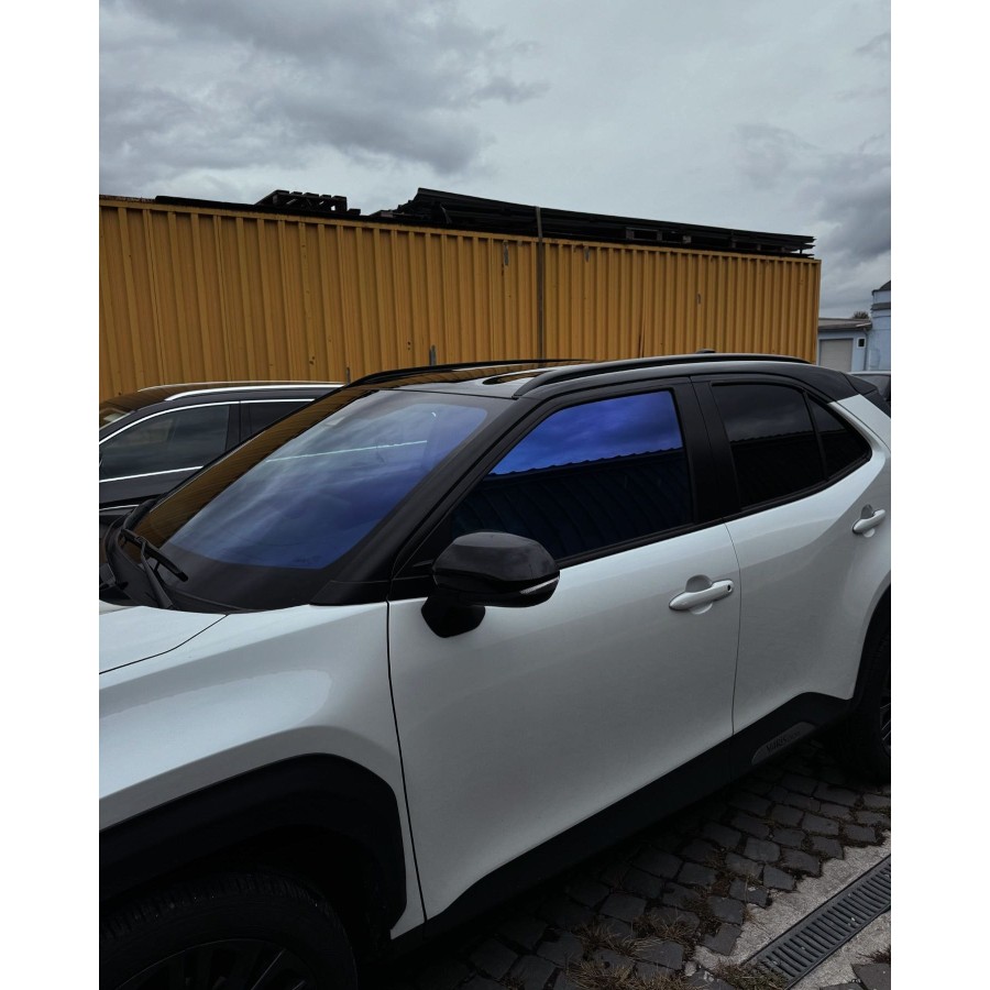 Тонувальна плівка для авто: хамелеон BRAWIX Chameleon Deep Sky 60% - 1,52 x 30m